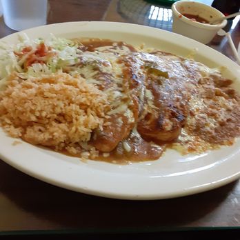 El Zacatecano - Chile relleno dinner - Mexican Near Me - Salinas, California El Zacatecano - Chile relleno dinner - Mexican Near Me - Salinas, California