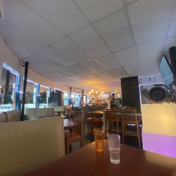 Pattaya Thai - Inside - Thai Near Me - Honolulu, Hawaii