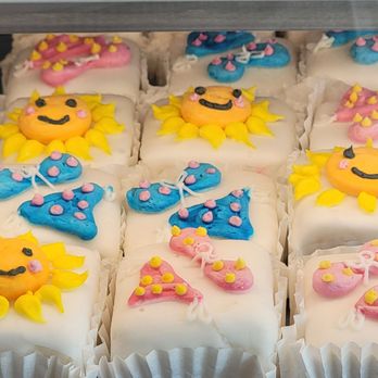 Three Brothers Bakery - Happy treats - Bakeries Near Me - Houston, Texas Three Brothers Bakery - Happy treats - Bakeries Near Me - Houston, Texas