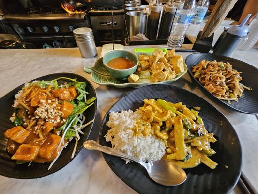 Thai Tom by null