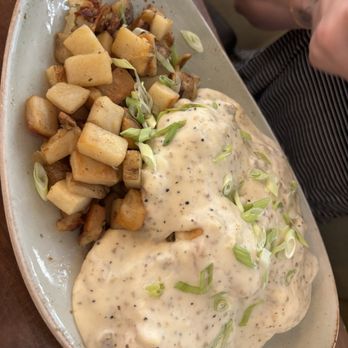 Fairview Farmers - Biscuits & Gravy - Breakfast & Brunch Near Me - Fairview, Texas Fairview Farmers - Biscuits & Gravy - Breakfast & Brunch Near Me - Fairview, Texas