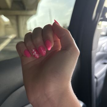 Vintage Nails & Spa - My nails with a hibiscus flower design - Nail Salons Near Me - Cypress, Texas