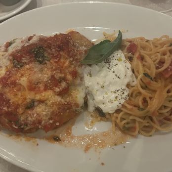 Piccolo Buco by Cooper's Hawk - Chicken Parmesan. - Wine Bars Near Me - Tampa, Florida Piccolo Buco by Cooper's Hawk - Chicken Parmesan. - Wine Bars Near Me - Tampa, Florida