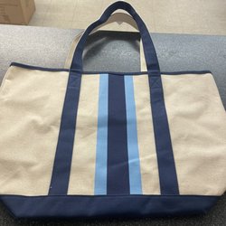 Amy's Loonie-Toonie Town - High quality large boat bag in 4 colors, on special,$11.99