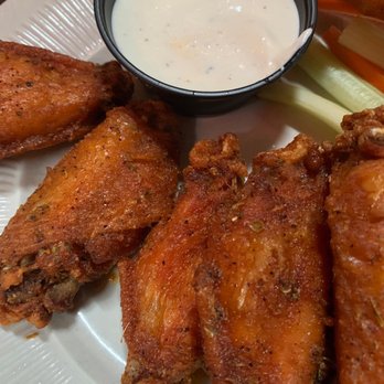 Luxe Bar & Grill - Luxe Wings (10) - Burgers Near Me - Birmingham, Michigan Luxe Bar & Grill - Luxe Wings (10) - Burgers Near Me - Birmingham, Michigan