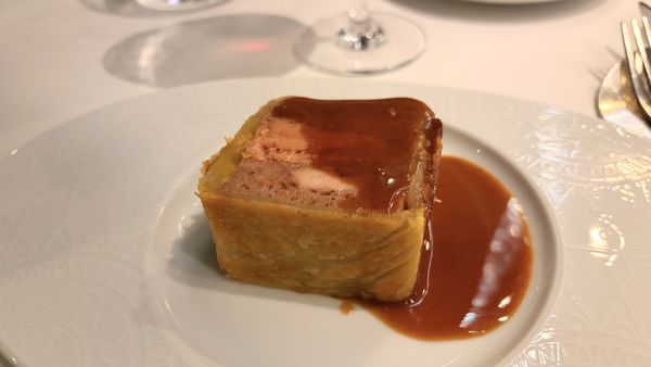 Ducasse sur Seine by null