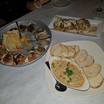 Half Shell Oyster House - Oyster sampler, crab and shrimp dip, fried green tomatoes and crab cakes - Seafood Near Me - Biloxi, Mississippi Half Shell Oyster House - Oyster sampler, crab and shrimp dip, fried green tomatoes and crab cakes - Seafood Near Me - Biloxi, Mississippi