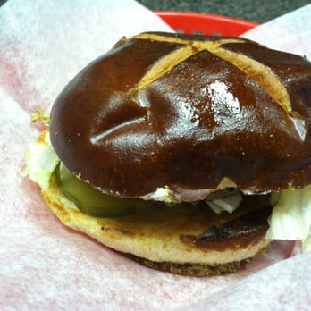 Wilmette Chuck Wagon - Cheeseburger on pretzel bun! - Fast Food Near Me - Wilmette, Illinois Wilmette Chuck Wagon - Cheeseburger on pretzel bun! - Fast Food Near Me - Wilmette, Illinois