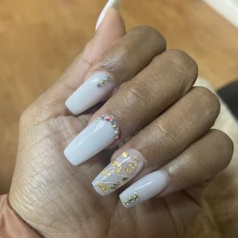 Crystal Nails & Spa - Nail Salons Near Me - Rancho Cordova, California