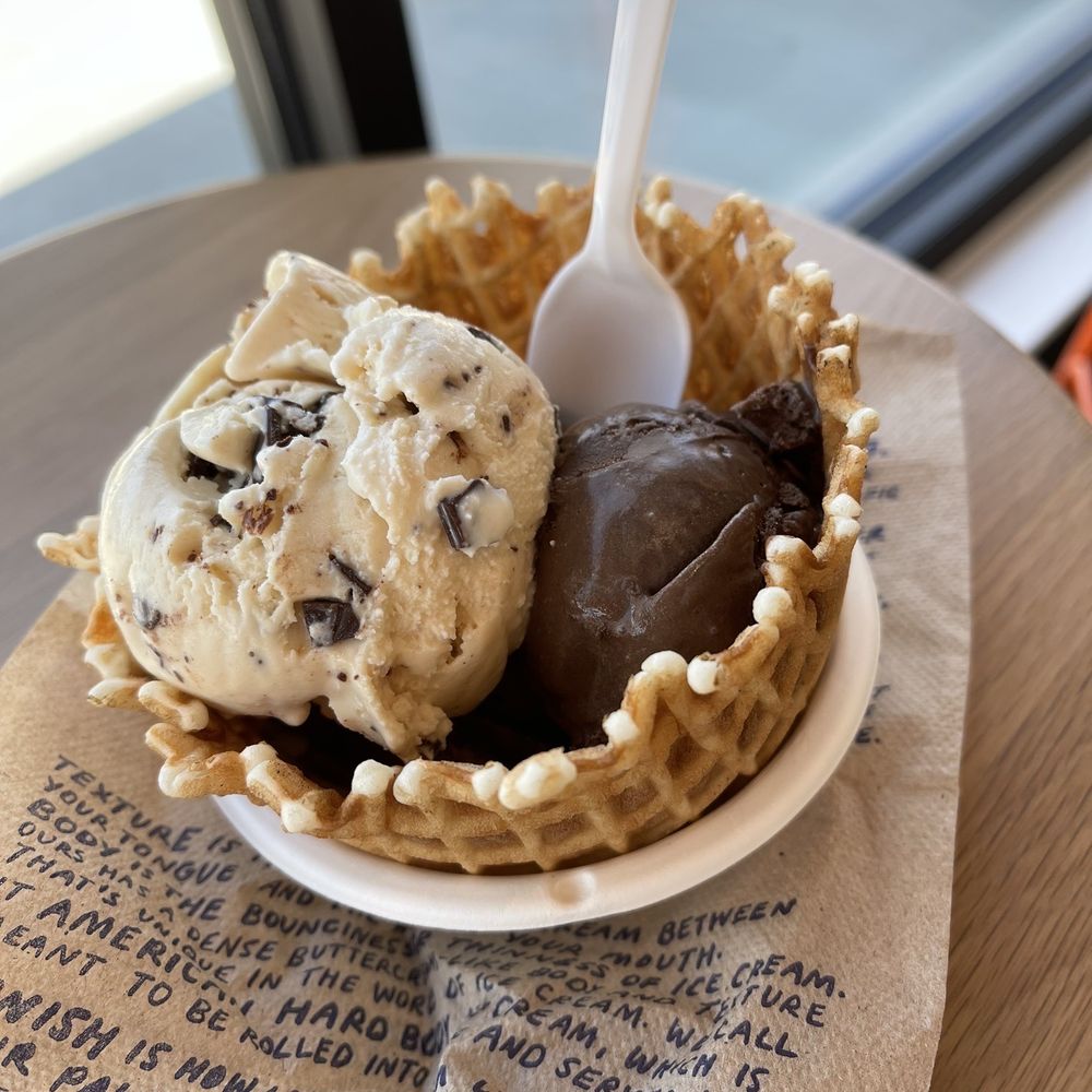 Dark chocolate and peanut butter
