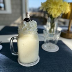 Pepe's Wharf Restaurant - Piña colada