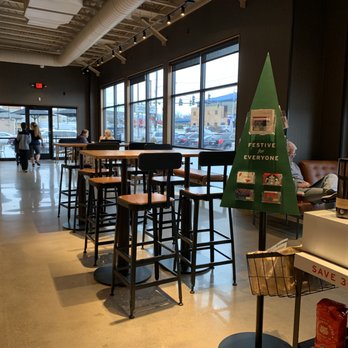 Starbucks - Coffee & Tea Near Me - Cincinnati, Ohio
