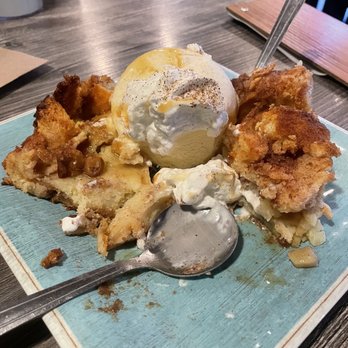 Captain Brad's Coastal Kitchen - Bread pudding - Seafood Near Me - Tomball, Texas