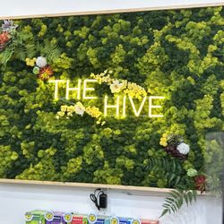 The Hive at BDT - Cool neon