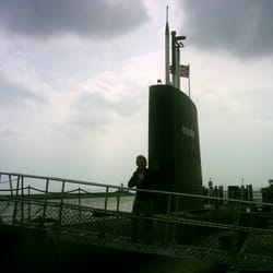 Rhein-Ahr-Reisen, Waldforst - U-Boot im Hafen von Sassnitz