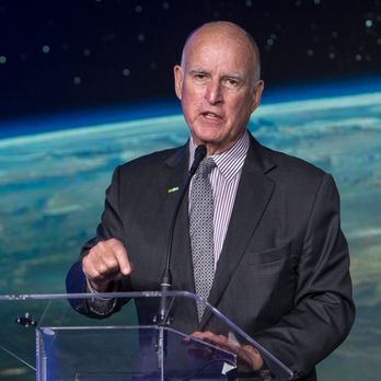 Doug Slater Photography - Governor of California Edmund Gerald "Jerry" Brown Jr. at CEM7, June 2016 - Event Photography Near Me - Pacifica, California Doug Slater Photography - Governor of California Edmund Gerald "Jerry" Brown Jr. at CEM7, June 2016 - Event Photography Near Me - Pacifica, California
