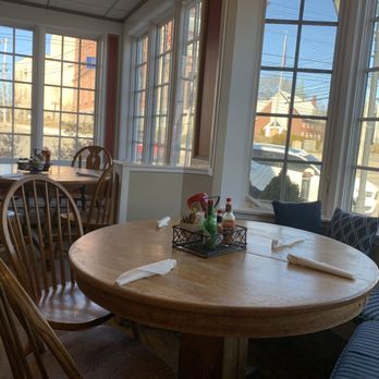 Mae's Cafe & Bakery - One of three dining rooms - Breakfast & Brunch Near Me - Bath, Maine Mae's Cafe & Bakery - One of three dining rooms - Breakfast & Brunch Near Me - Bath, Maine