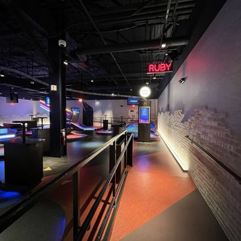 Puttshack - Louisville - Mini Golf Near Me - Louisville, Kentucky