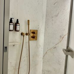 Hotel Lasala - Shower