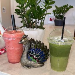 Strawberry slush and pennyworth with mung bean drinks
