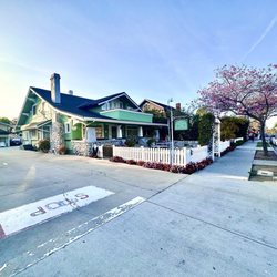 Ruta's Old Town Inn