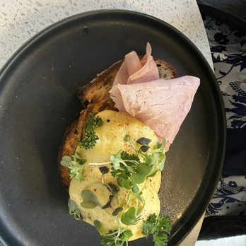 In Common NYC - Eggs Benedict - Cafes Near Me - New York, New York In Common NYC - Eggs Benedict - Cafes Near Me - New York, New York