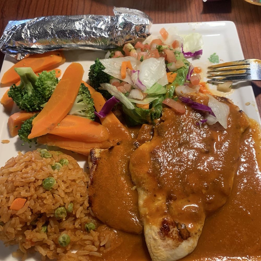 Cabrera's Mexican Cuisine - Pollo Al Chipotle with veggies and tortillas and of course rice - Mexican Near Me - Pasadena, California