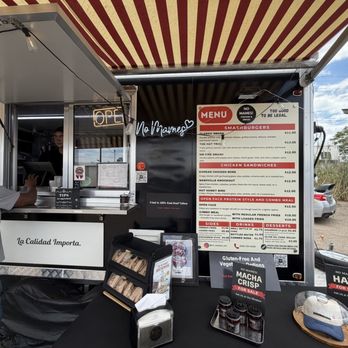 No Mames Chicken & Smash - Clean and organized - Burgers Near Me - Albuquerque, New Mexico No Mames Chicken & Smash - Clean and organized - Burgers Near Me - Albuquerque, New Mexico