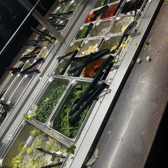 Rusty's Pizza Parlor - Dirty messy salad bar while the crew plays around in the kitchen - Pizza Near Me - Santa Barbara, California