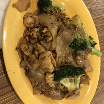 Thai Basil Cuisine - Thai Near Me - Berkeley, California