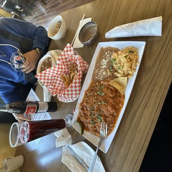 El Rincon Restaurant - Carne ranchera and menudo - American Near Me - Big Bear Lake, California