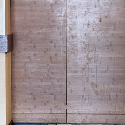 You can see how dirty the wall is and the runs from liquid