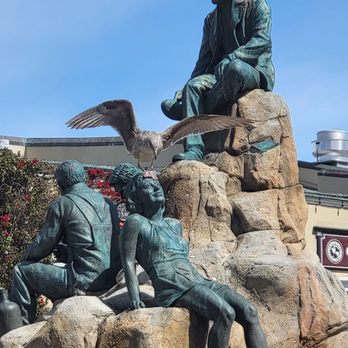 Steinbeck Plaza One - The look of love - Shopping Centers Near Me - Monterey, California Steinbeck Plaza One - The look of love - Shopping Centers Near Me - Monterey, California