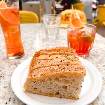 Mano Cornuto - Focaccia - Cafes Near Me - Montreal, Quebec