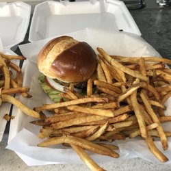Bully Burgers & Bites - Chesse burger and frys