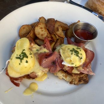 Great Maple - 'Traditional' Biscuit Benedict - New American Near Me - Newport Beach, California