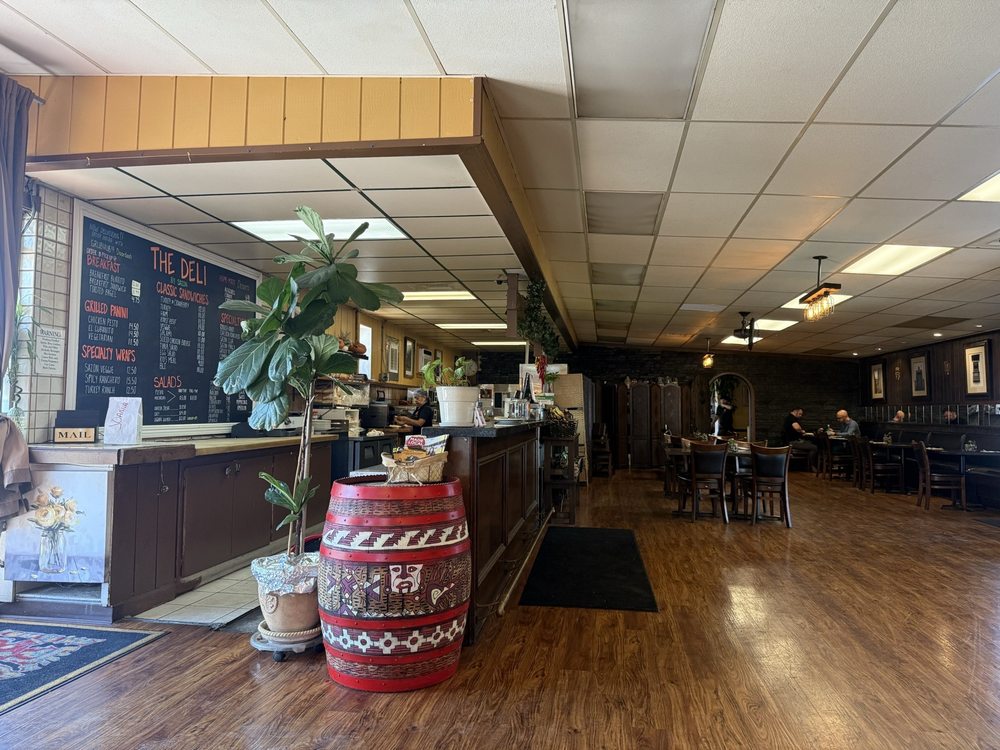 The Deli - Photo 2