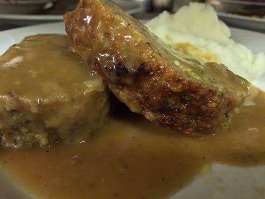 Laszlo's Iron Skillet Food Truck by null