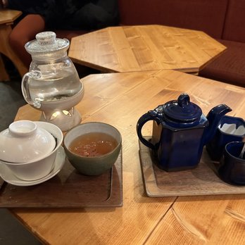 Dobra Tea - Black tea (left) and plum infused black tea (right) - Tea Rooms Near Me - Asheville, North Carolina