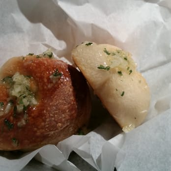 Mamma Mia Boynton - Garlic Rolls - Italian Near Me - Boynton Beach, Florida Mamma Mia Boynton - Garlic Rolls - Italian Near Me - Boynton Beach, Florida