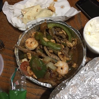 La Galera - Fajitas w/shrimp - Mexican Near Me - Niagara Falls, New York