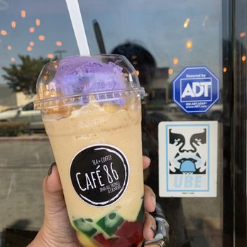 Cafe 86 - Halo-halo - Desserts Near Me - Artesia, California