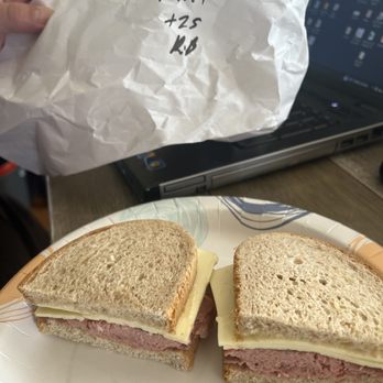 Max Bibo's - Roast beef sandwich - Delis Near Me - Wethersfield, Connecticut