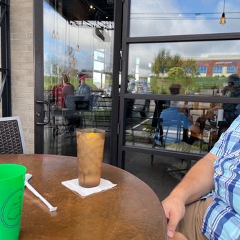 Double Dogs - Gallatin - Outdoor seating - Sports Bars Near Me - Gallatin, Tennessee Double Dogs - Gallatin - Outdoor seating - Sports Bars Near Me - Gallatin, Tennessee