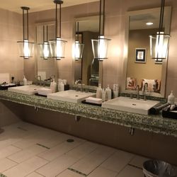 Spa Django - Women's sinks