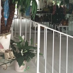 Kemp's Shoe Salon & Boutique