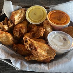 The Monkey Bar - Two pounds of wings