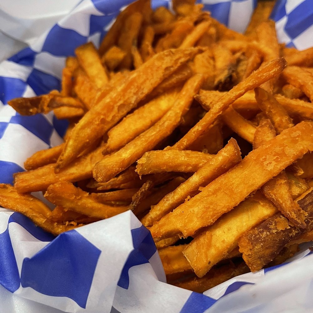 Daddio's Burger - Sweet Potato Fries - Burgers Near Me - Beaumont, Texas