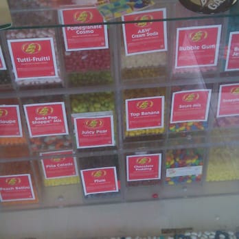 Schultz's Treat Street - A weird selection of Jelly Bellys, but who cares when the ice cream is so good? - Ice Cream & Frozen Yogurt Near Me - Kalamazoo, Michigan