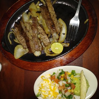 Gringo's Mexican Kitchen - Steak Fajitas with the Fixin's. - Tex-Mex Near Me - Stafford, Texas